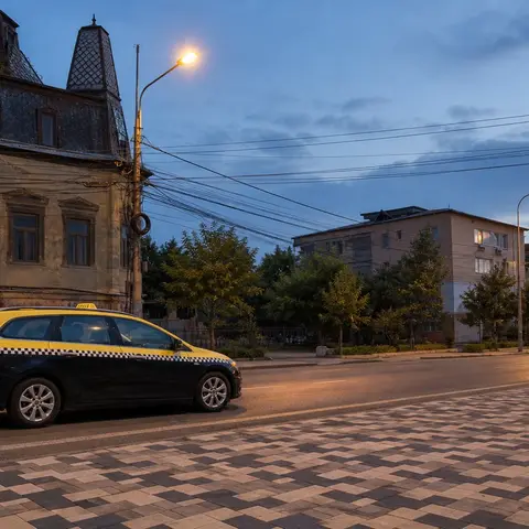 Taxi Viorel seara in Bals